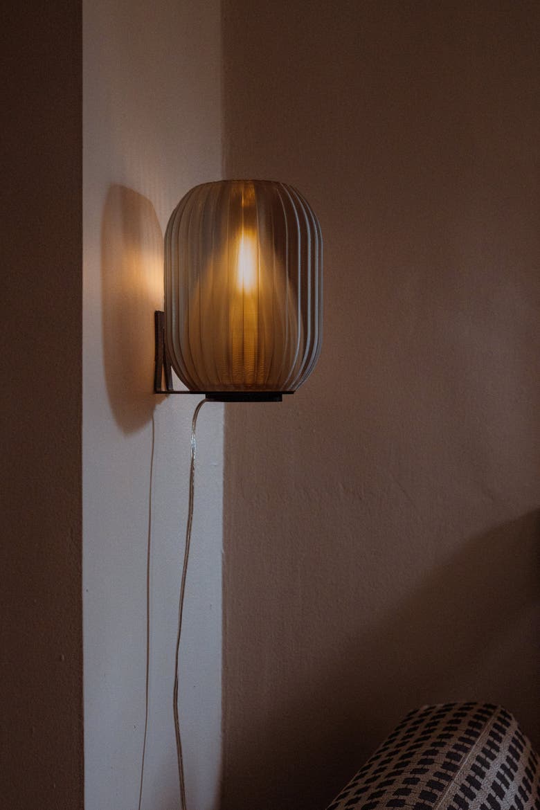 Allium Sconce, Alternate, color, Smoke