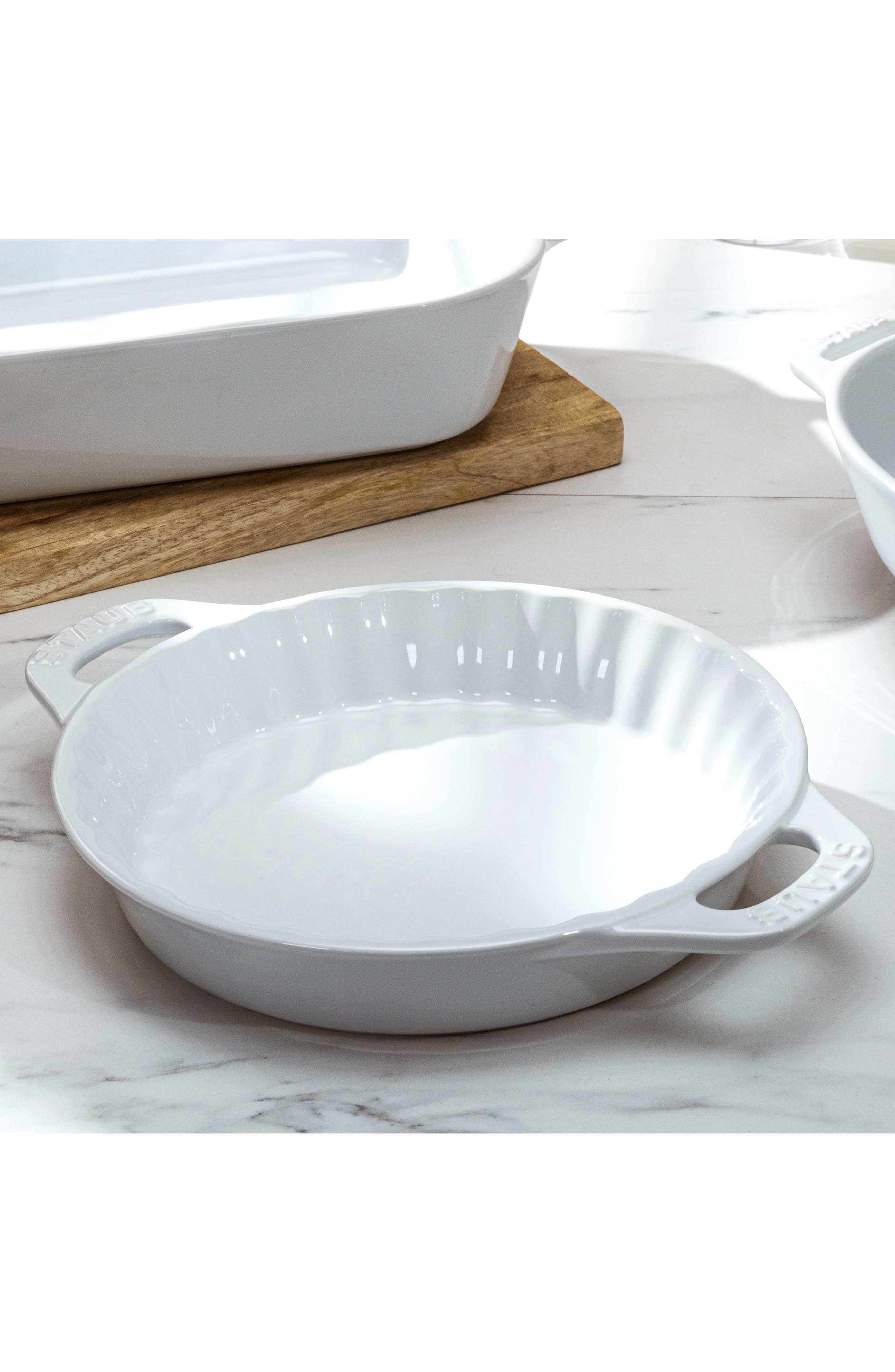 STAUB Ceramic 9-inch Pie Dish - Thumbnail 4