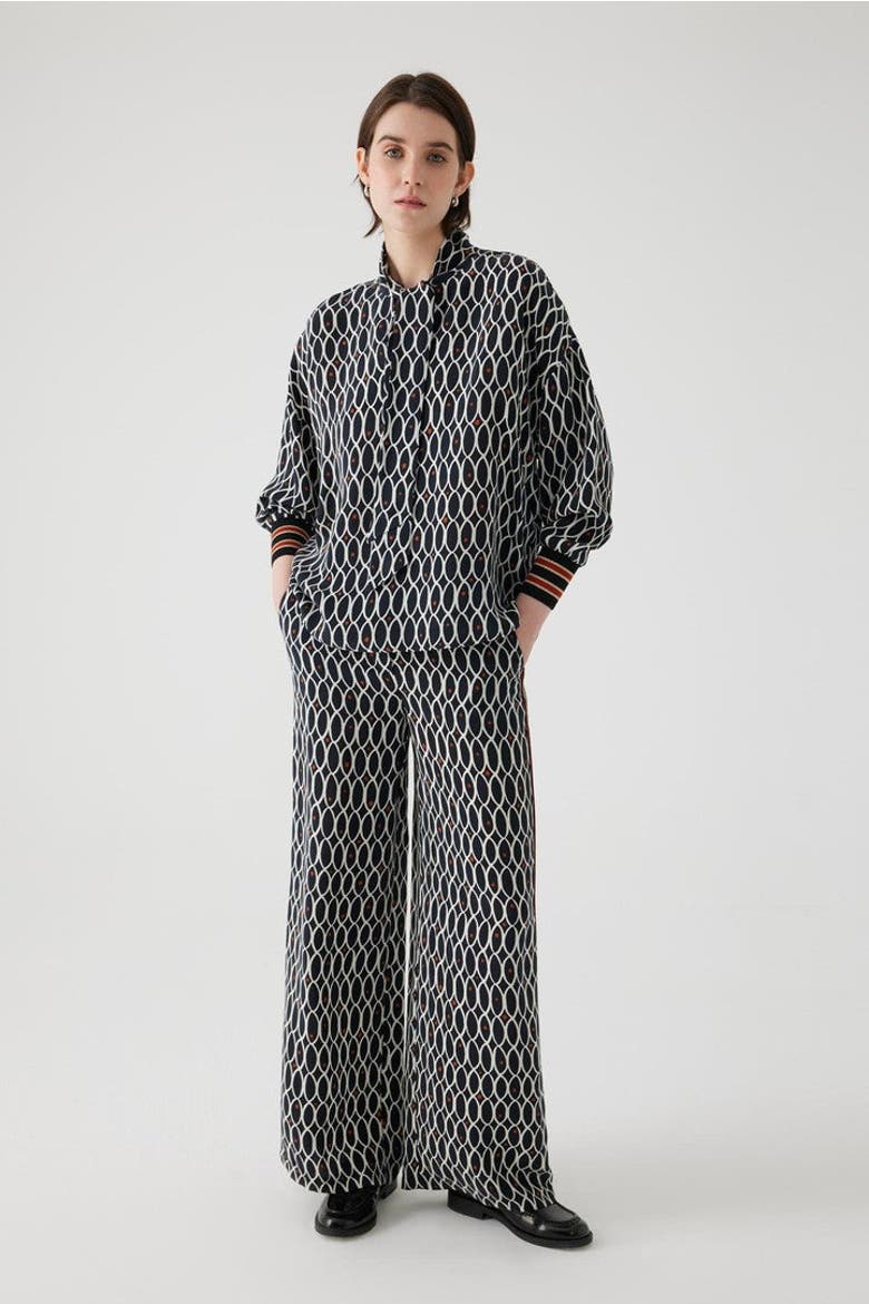 Annette Blouse, Alternate, color, Black Patterned