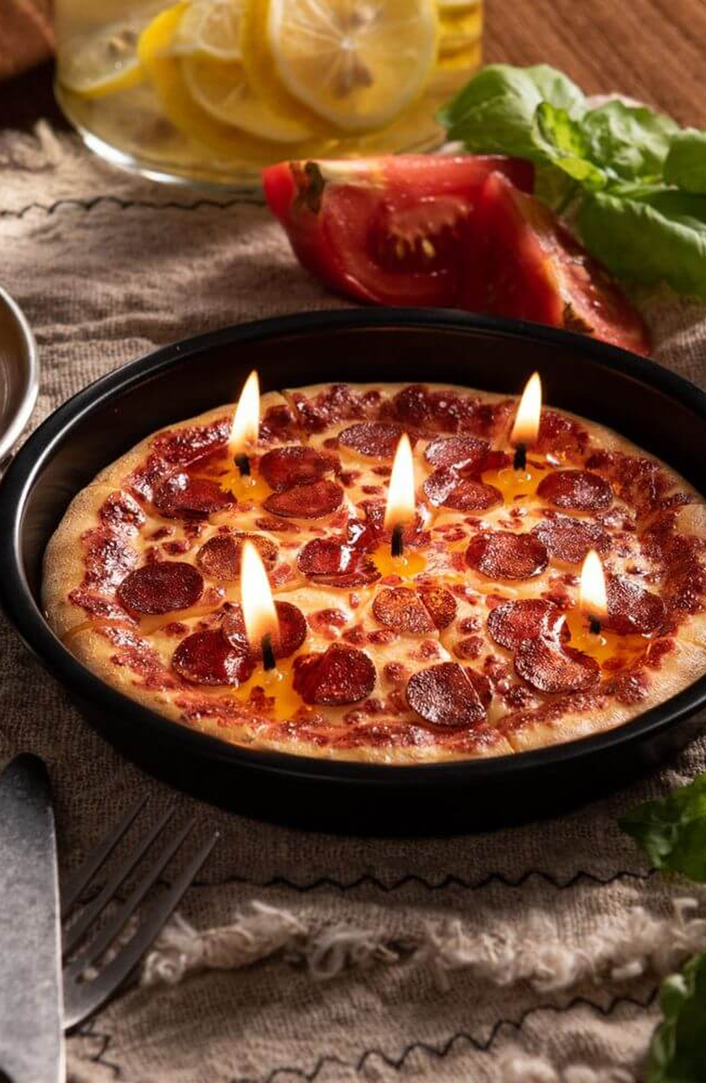 Southlake gifts Pepperoni Pizza Candle, Alternate, color, Pepperoni Pizza