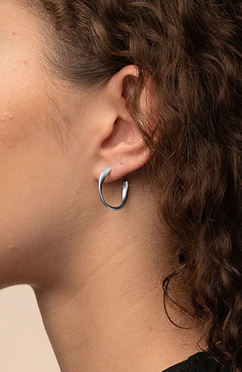 Bearfruit Jewelry Leslie Small Sculpted Oval Hoop Earrings Dainty Trendy, Alternate, color, Silver