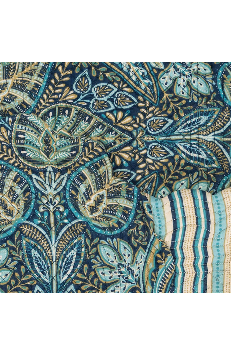 C&F Home Bailey Blue Reversible Graphic Print Machine Washable Scallop Quilt Table Runner 14" x 51", Alternate, color, Blue