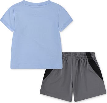 On The Move T-Shirt & Shorts Set