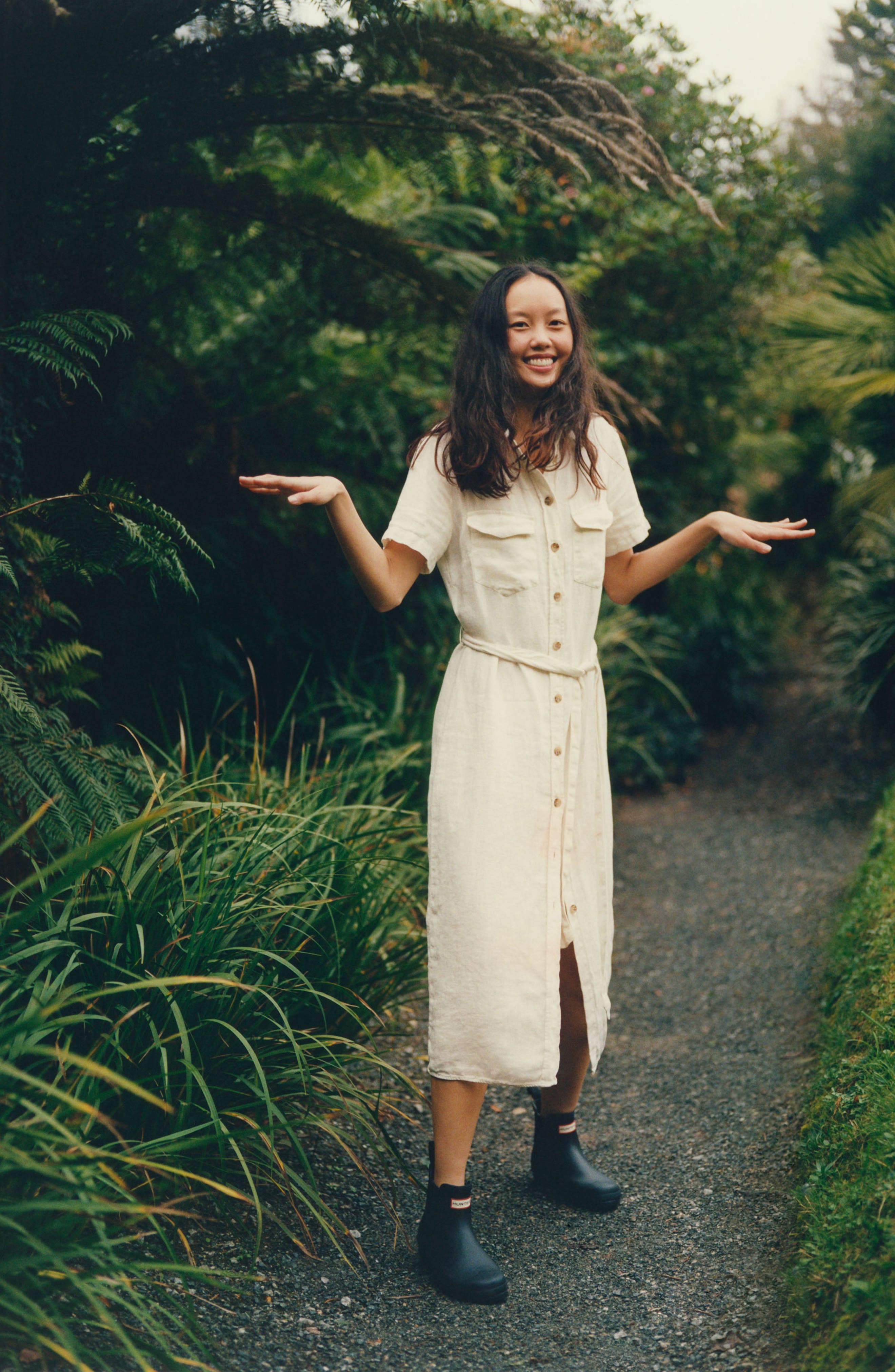 Hunter Original Waterproof Chelsea Rain Boot, Alternate, color, Black/ Black