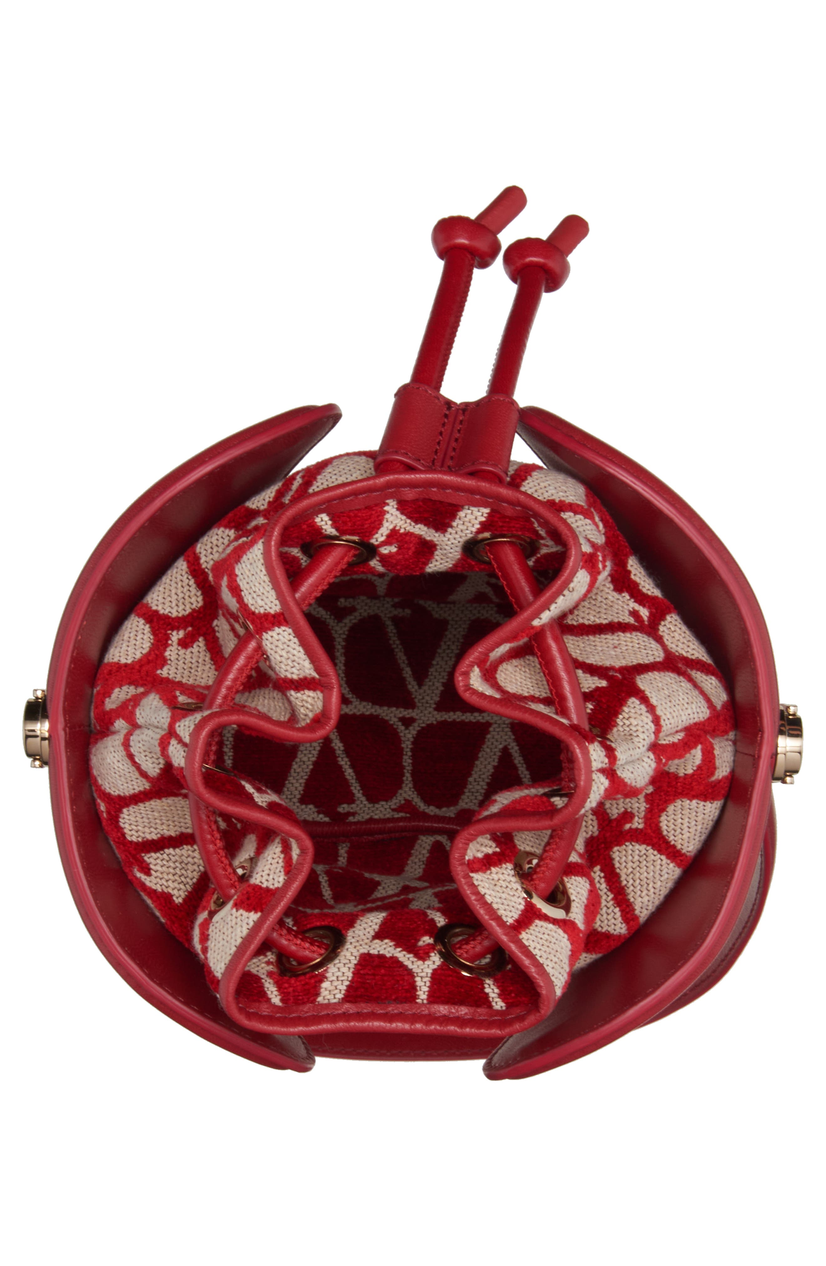 Valentino Garavani La Cinquième VLOGO Leather Bucket Bag, Alternate, color, 