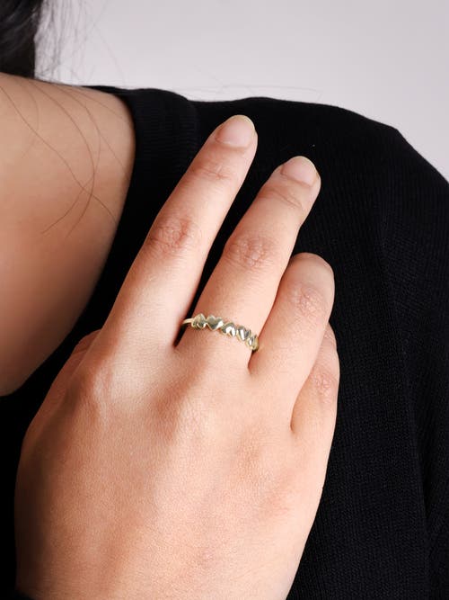 Devata Sweet Heart Ring In Gold