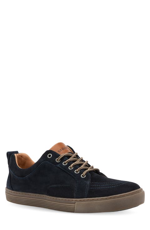 Dash Sneaker