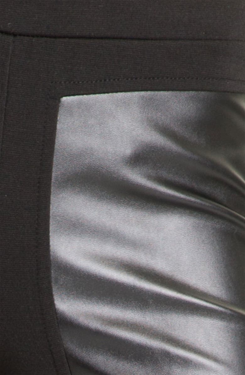 Trouvé , Alternate, color,