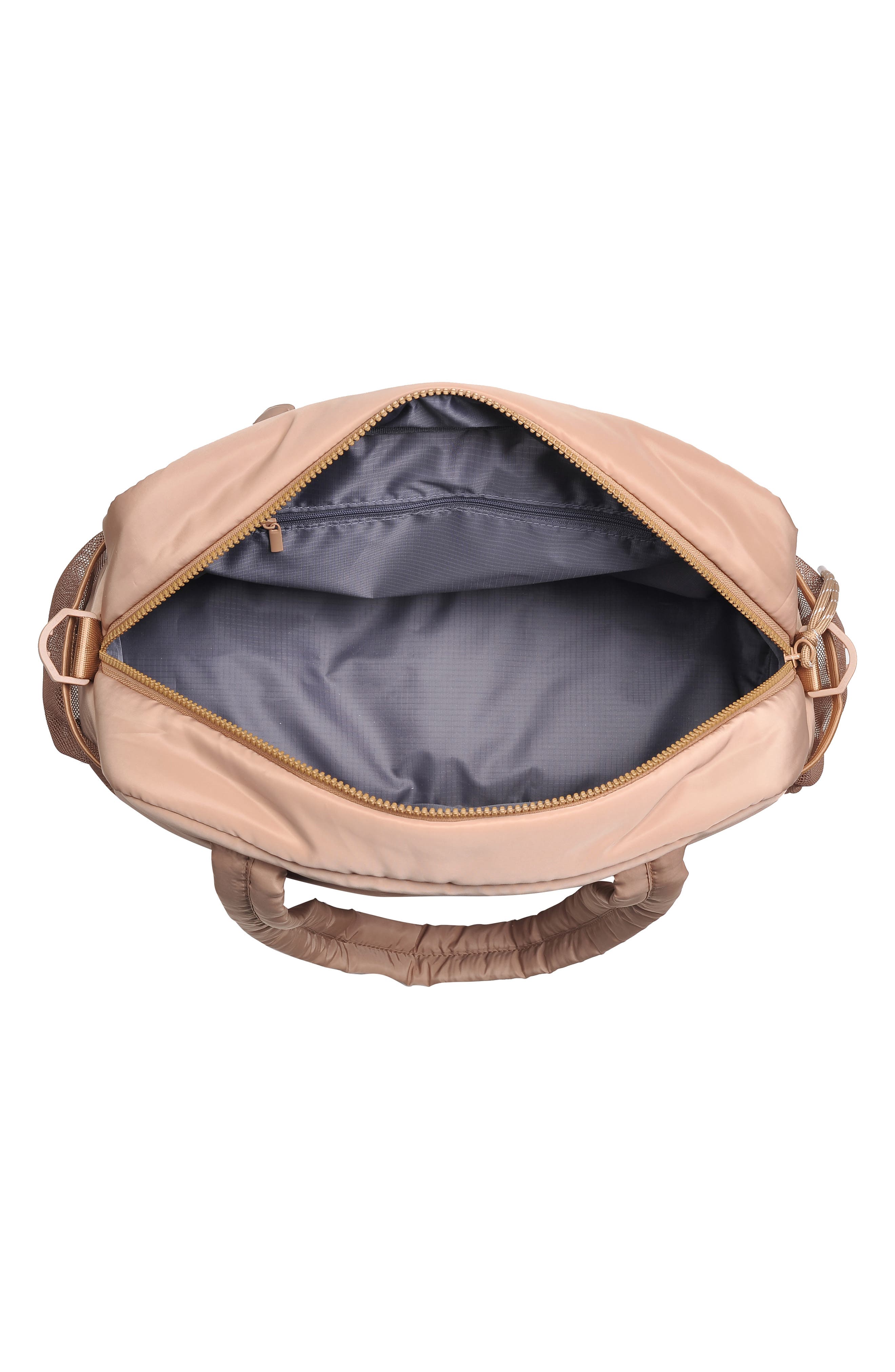 Kris Tote, Alternate, color, NATURAL