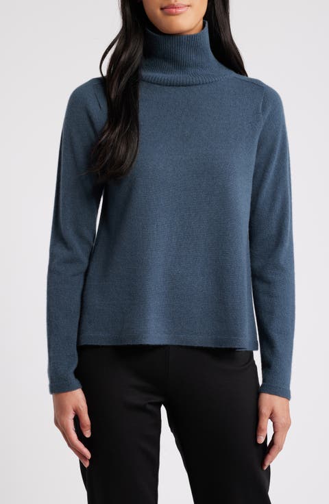 Boxy Cashmere Turtleneck Sweater