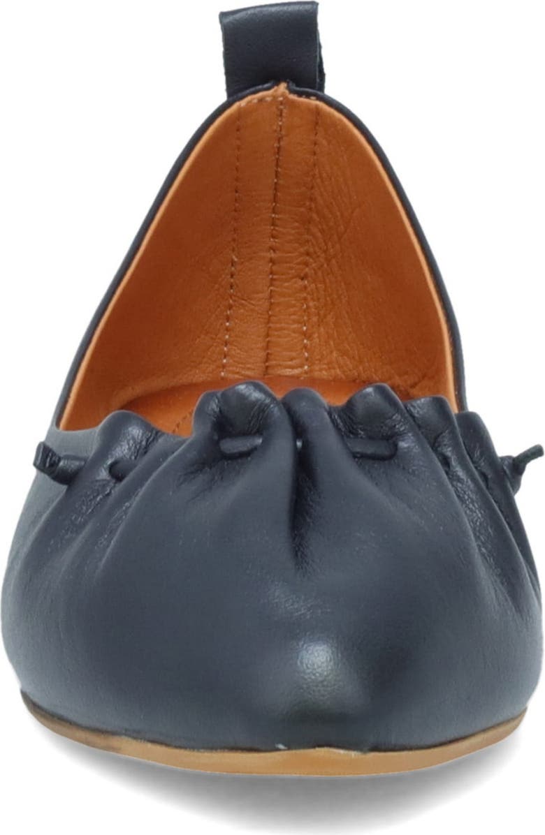 Miz Mooz Brook Flat, Alternate, color,