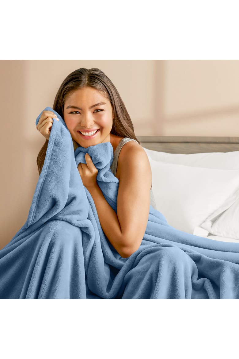 Microplush Fleece Blanket, Alternate, color, Coronet Blue