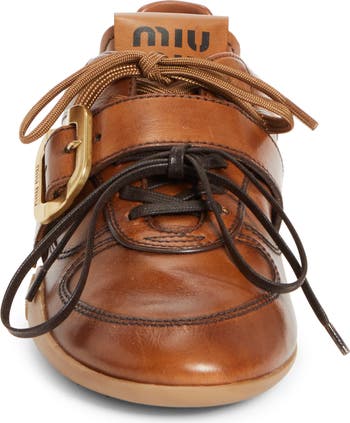 Gymnasium Sneaker