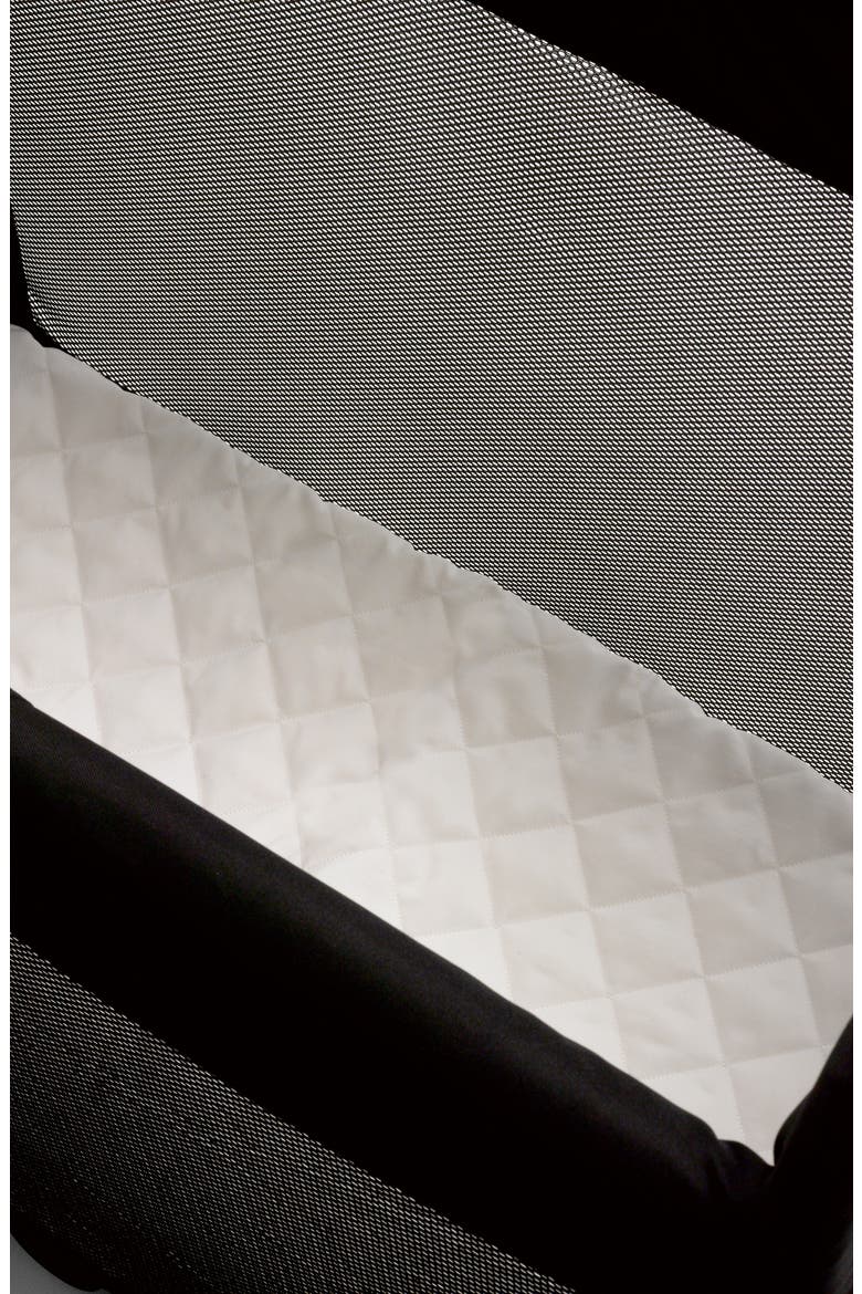 Stardust Playard, Alternate, color, BLACK