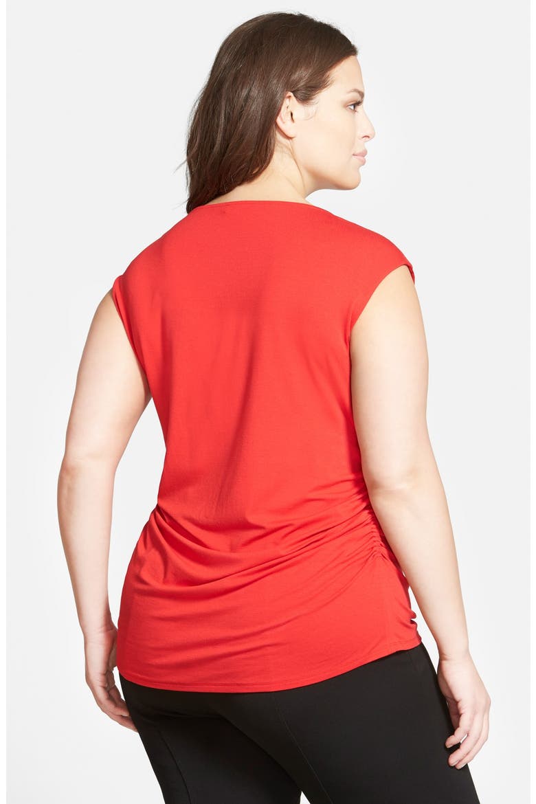 Hardware Detail Cap Sleeve Keyhole Top, Alternate, color, POP RED