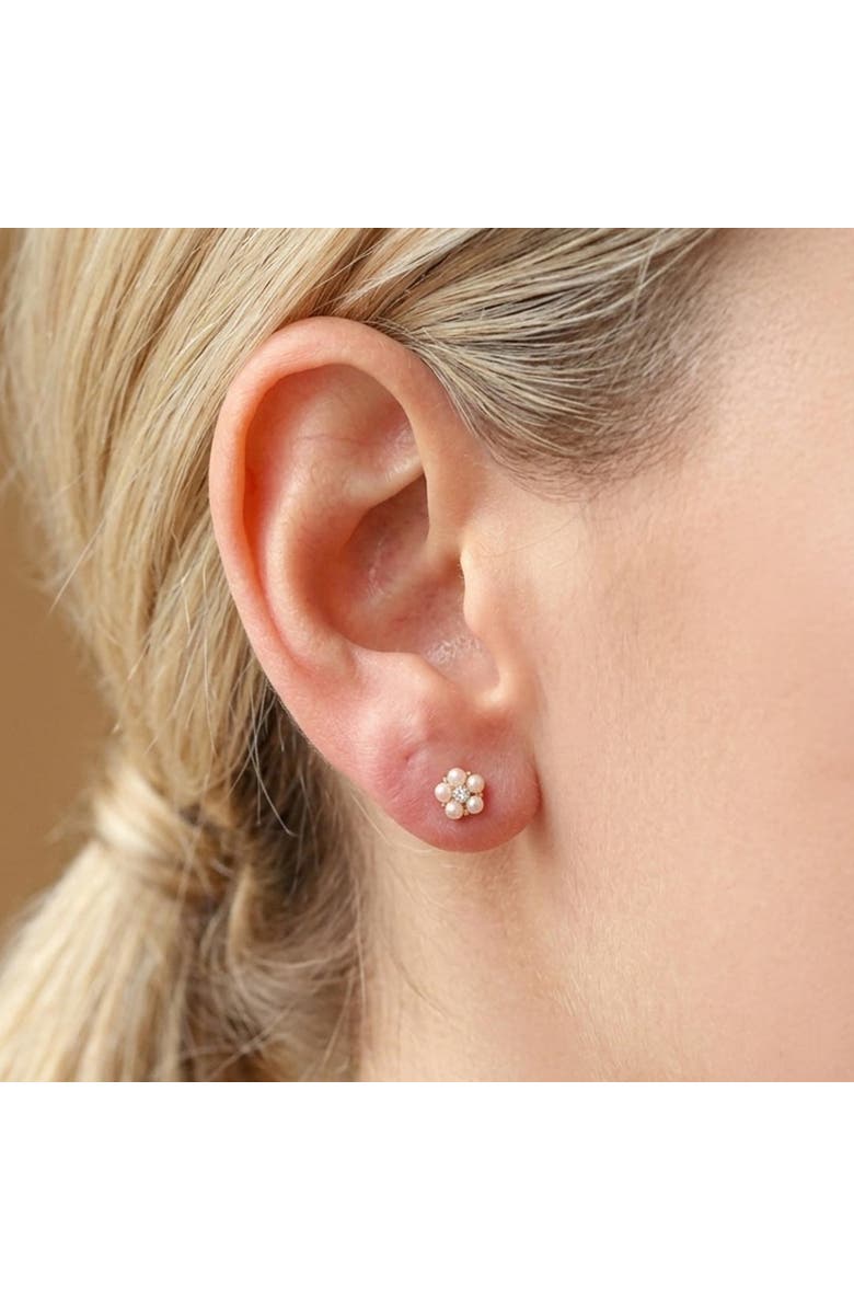 The Lovery Fine Jewelry Pearl Flower Stud Earrings, Alternate, color, Gold