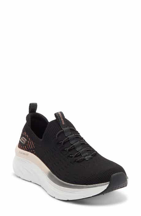 SKECHERS Relaxed Fit D'Lux Walker Sneaker