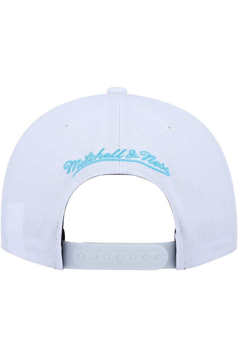 Men's Mitchell & Ness Silver/Blue Chicago Bulls Day 5 Snapback Hat, Alternate, color, Silver