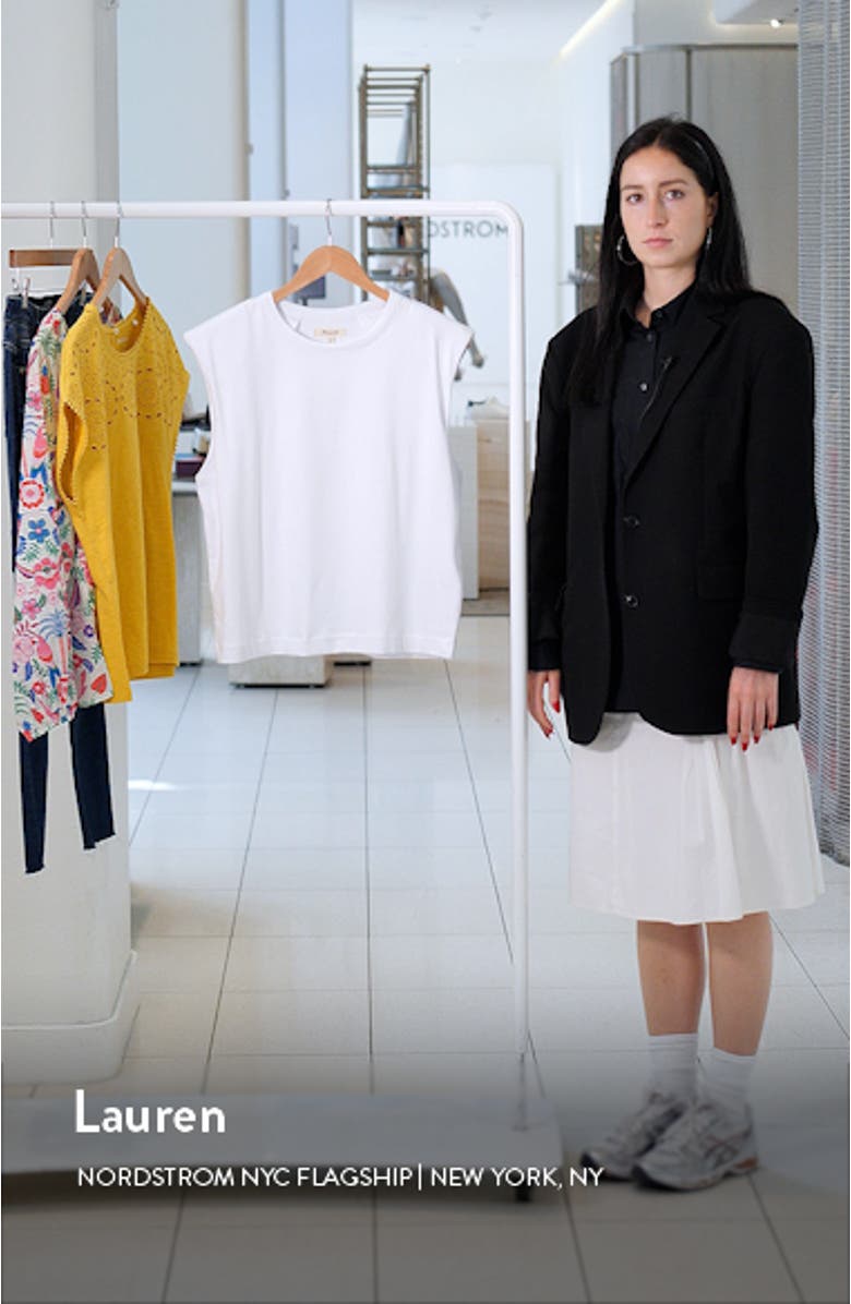 Structured Muscle Tee, sales video thumbnail