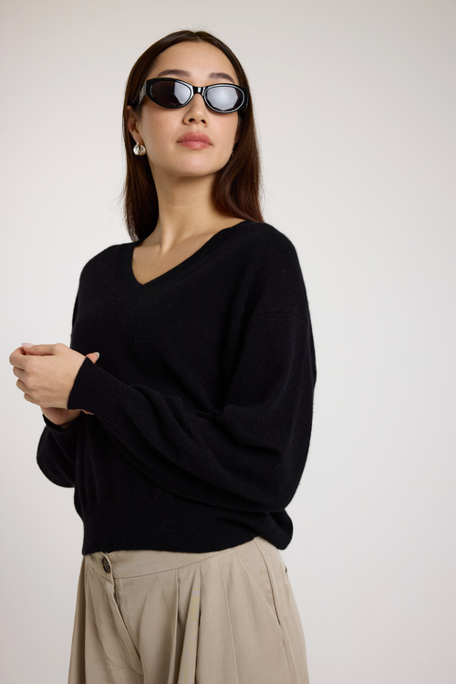 Brodie Pure Cashmere Matilda V-neck 100% Cashmere Sweater In Black