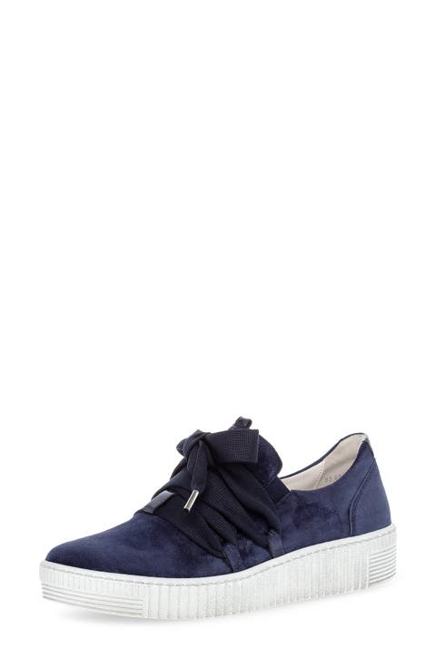 43.333 Platform Sneaker (Women)