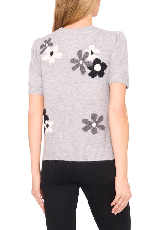 Cece Groovy Flower Short Sleeve Sweater In Gray