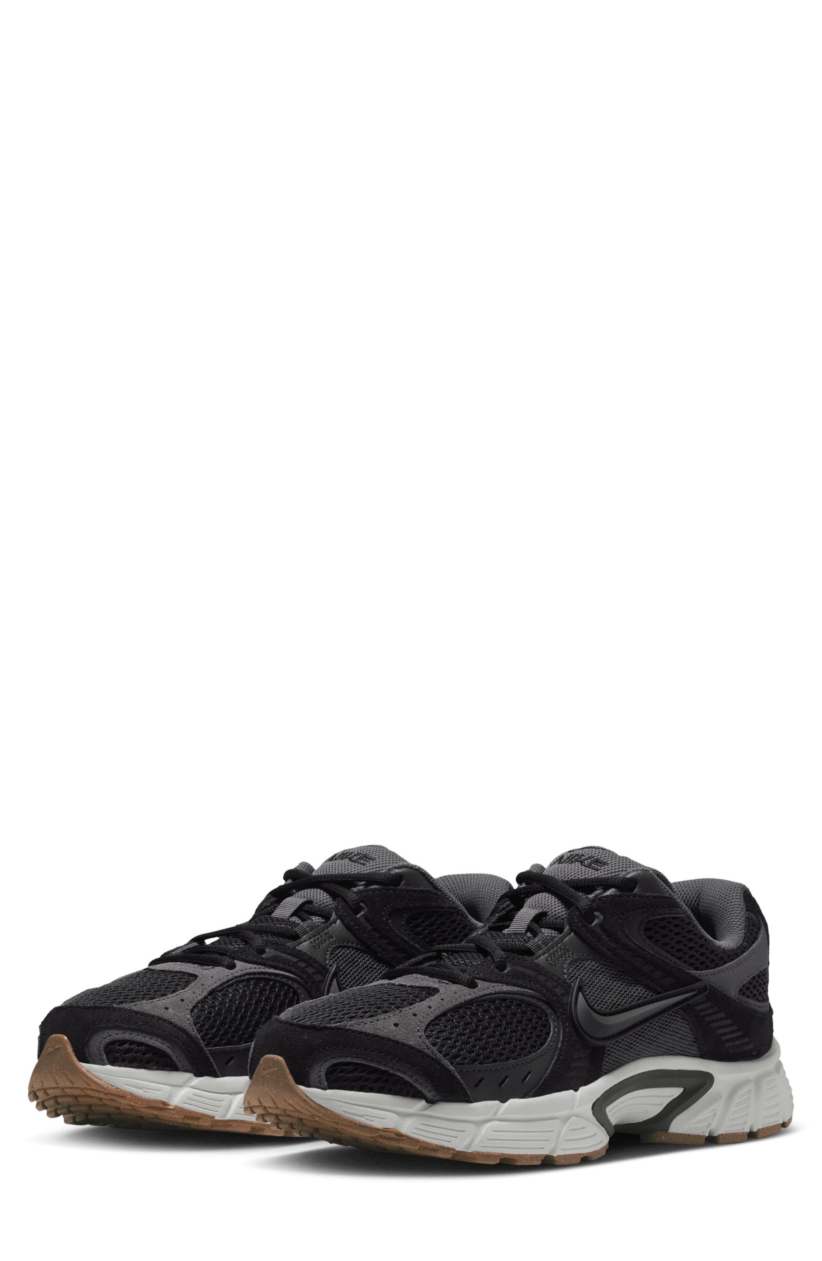 V5 RNR Sneaker