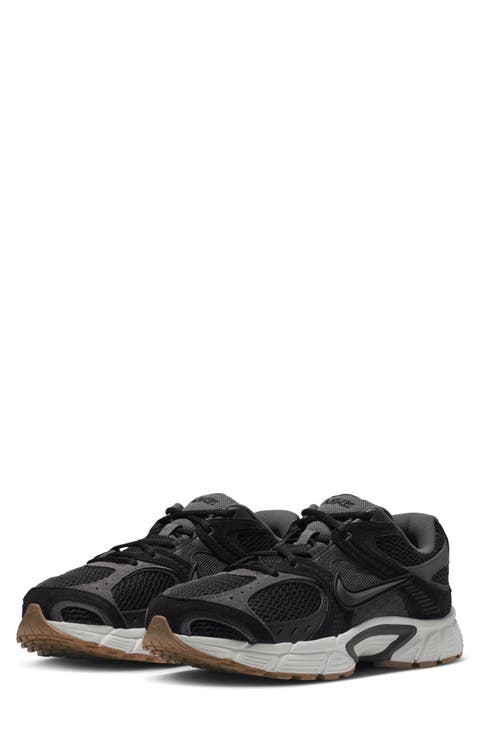 V5 RNR Sneaker
