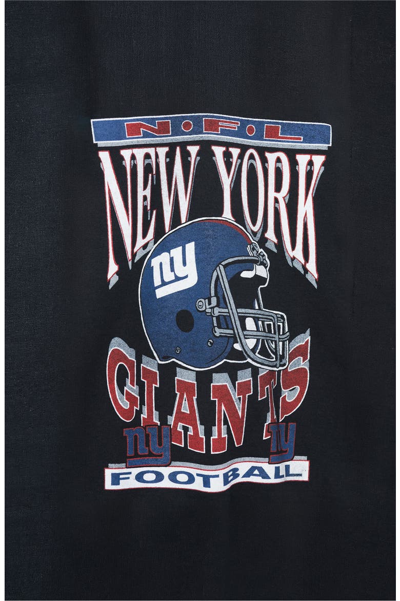 New York Giants Helmet Flea Market Crewneck Sweatshirt, Alternate, color, BLACK