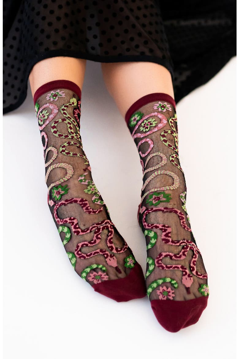 Fire & Scales Sheer Crew Socks, Alternate, color, BLACK/ GOLD