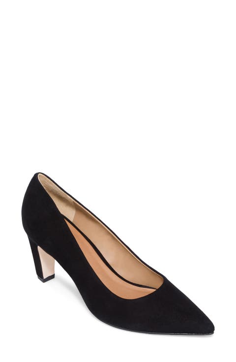 Giselle Pump