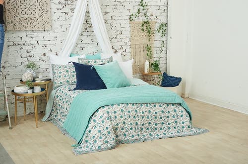 Carol & Frank Blue River Indigo 100% Cotton Premium Accent Throw Pillow W/ Tassels 22" X 22" In Blue