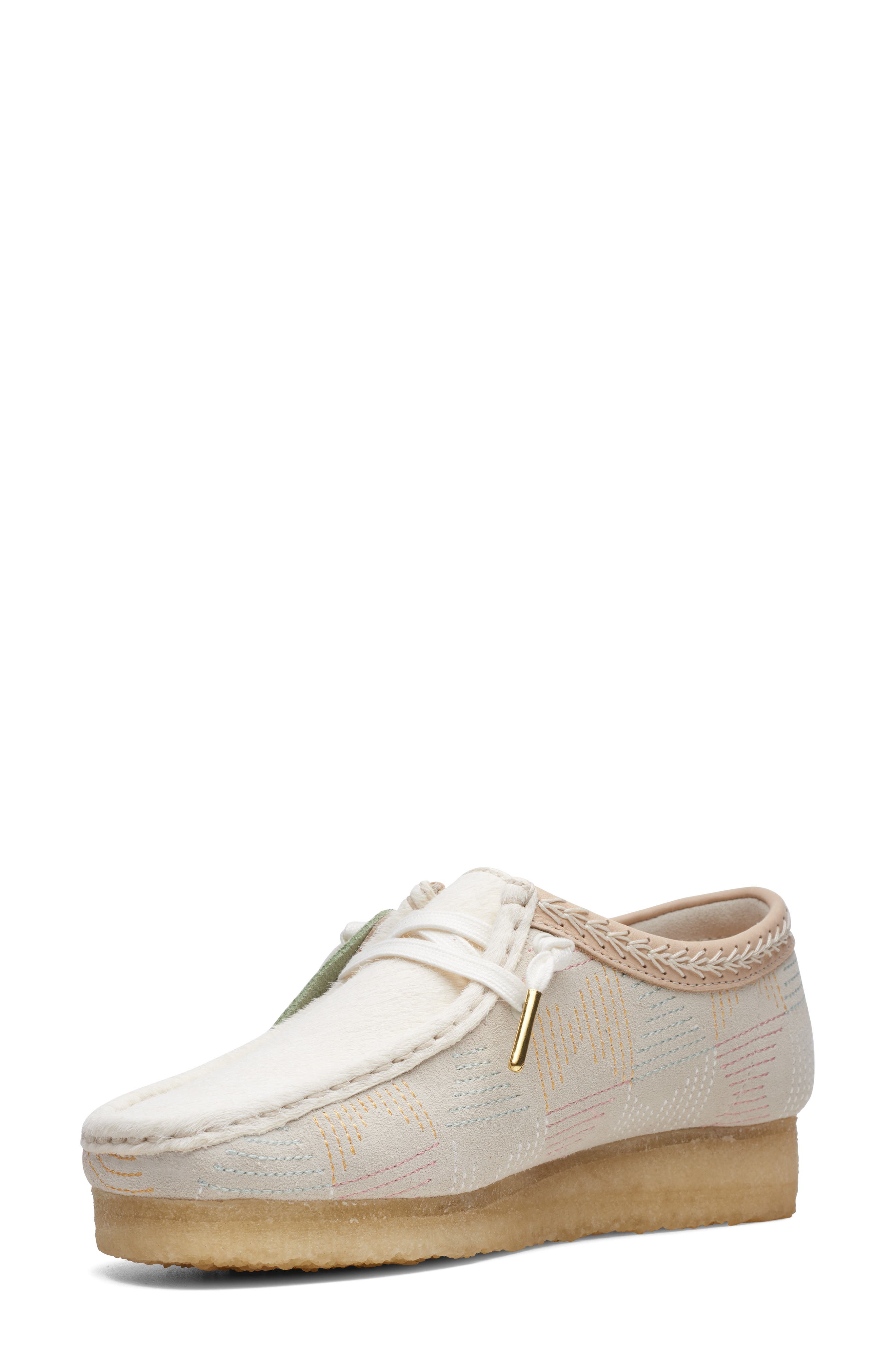 Clarks<sup>®</sup> Originals Wallabee Moc Toe Chukka Boot, Alternate, color, 