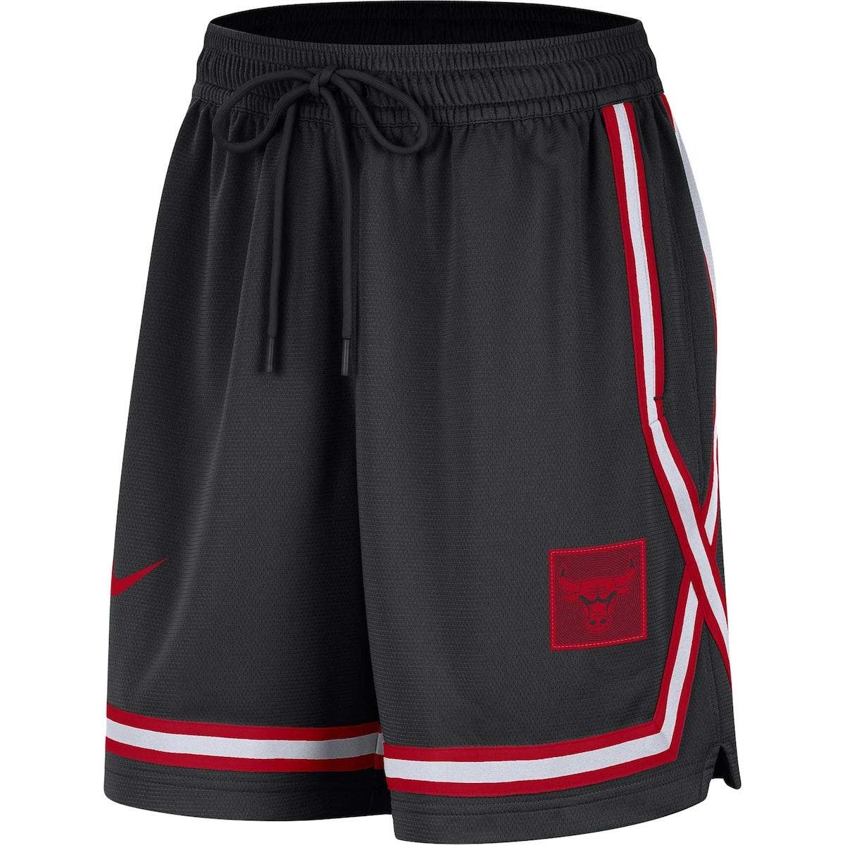 Women's Nike Black Chicago Bulls Sideline Fly Crossover Performance Shorts - image 2
