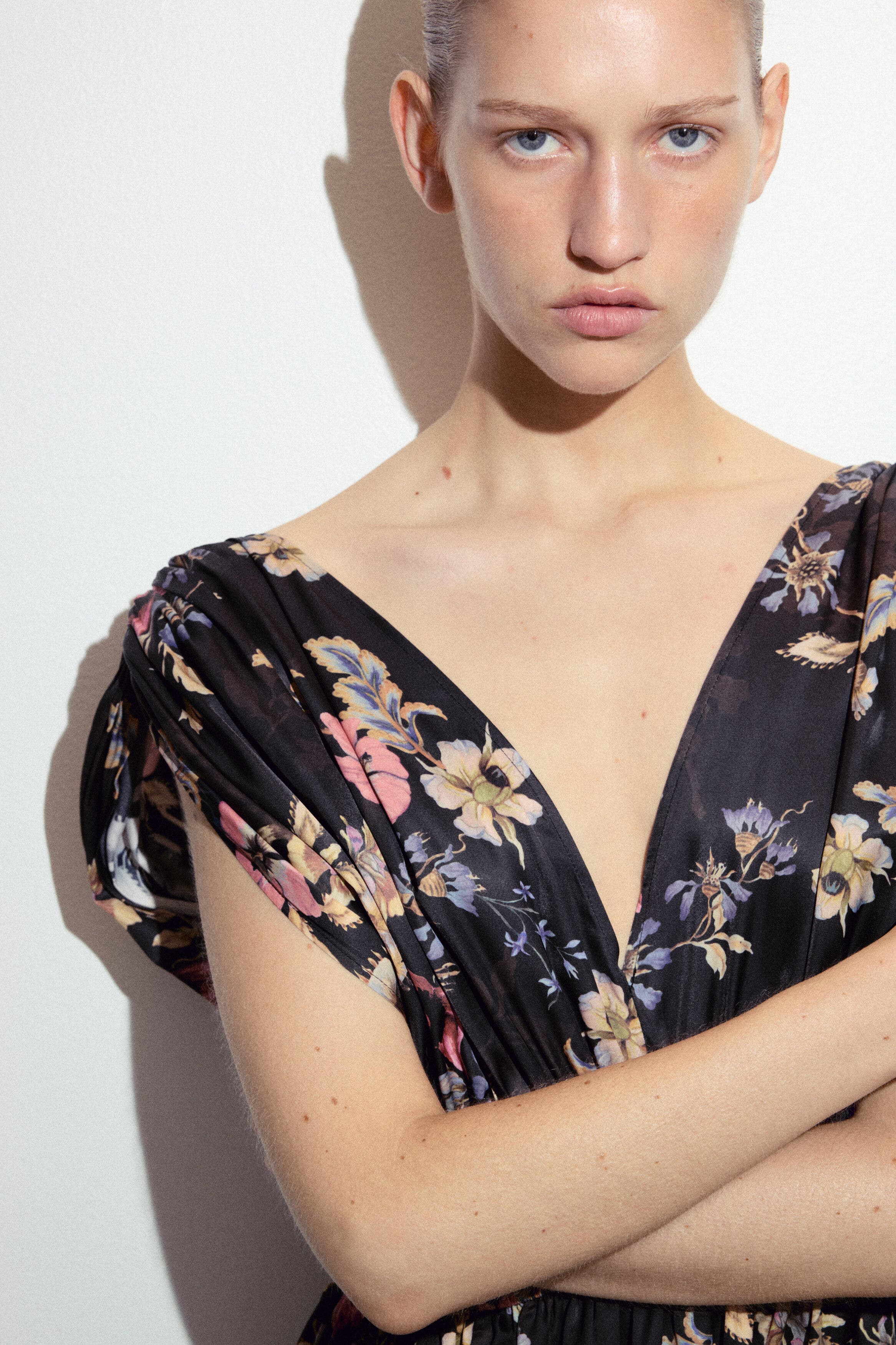 selected Black/floral