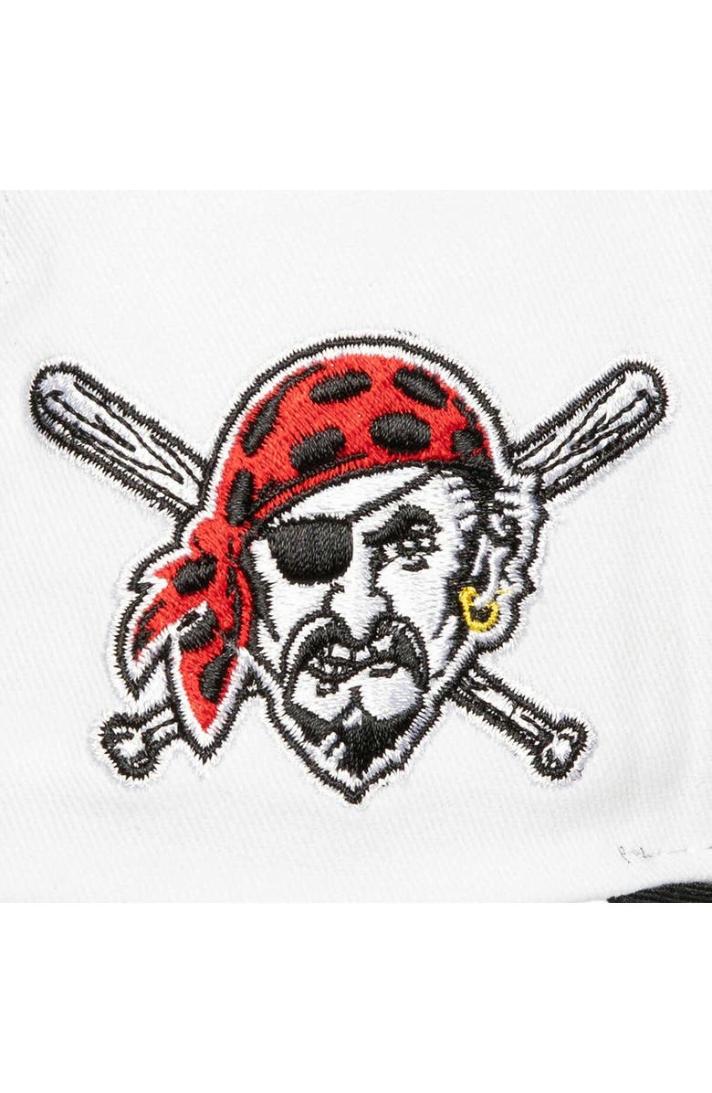 Mitchell & Ness Men's Mitchell & Ness White Pittsburgh Pirates Cooperstown Collection Tail Sweep Pro Snapback Hat, Alternate, color, 