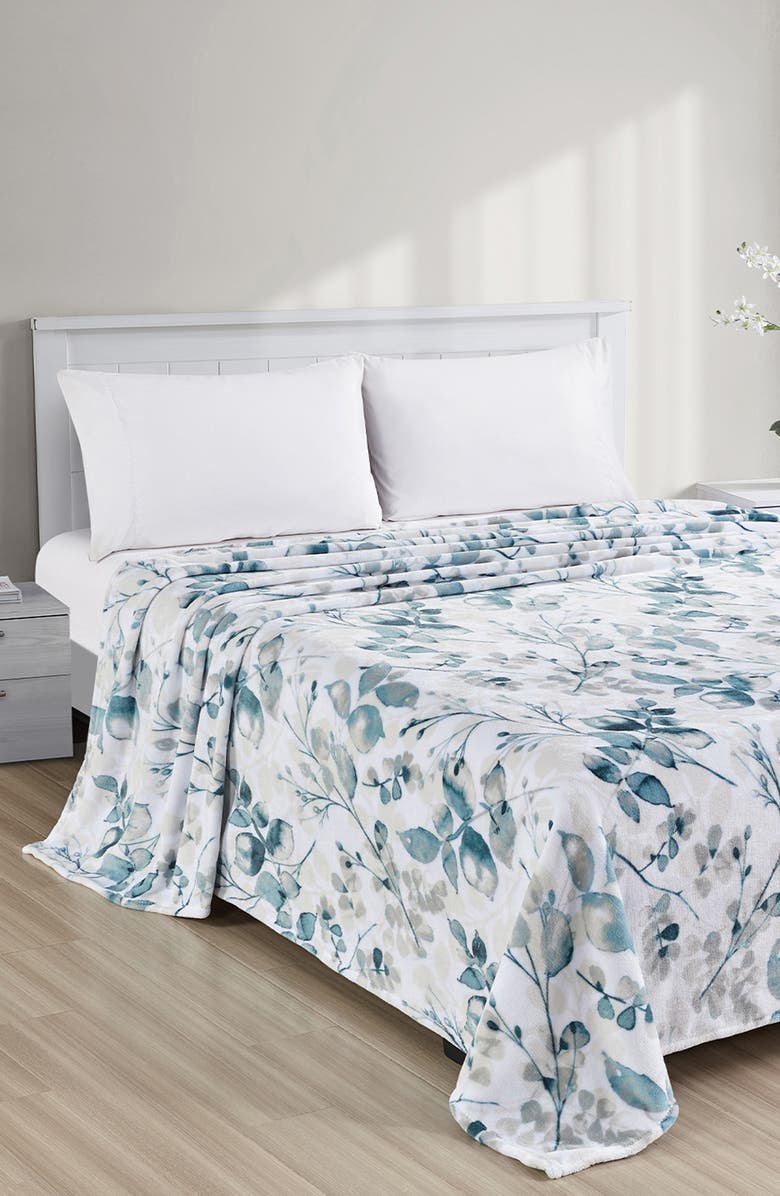 Luxury Home Floral Fleece Throw Blanket, Alternate, color, Dempsey