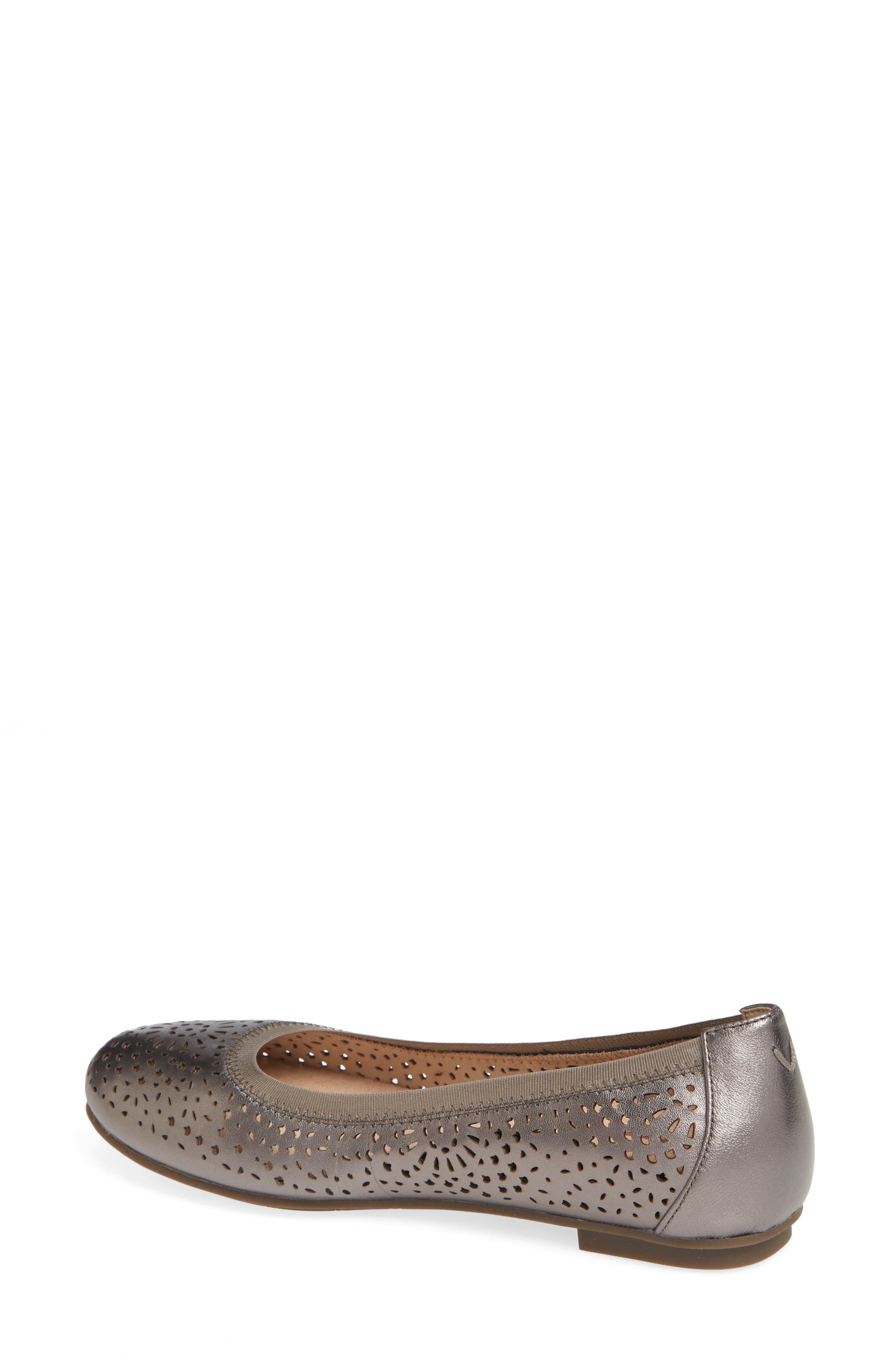 Robyn Flat, Alternate, color, PEWTER LEATHER