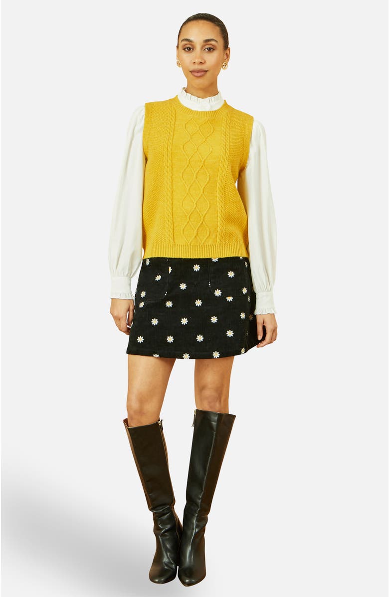 Yumi Cable Knit Sleeveless Jumper, Alternate, color, Mustard