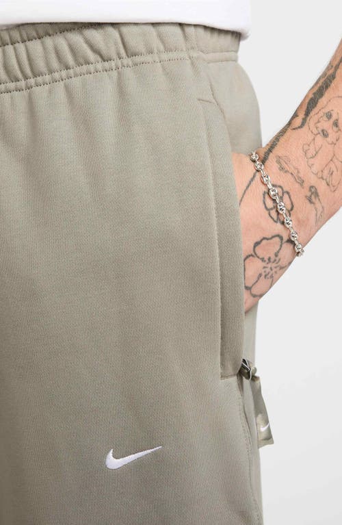 Nike Solo Swoosh Fleece Sweatpants In Gray