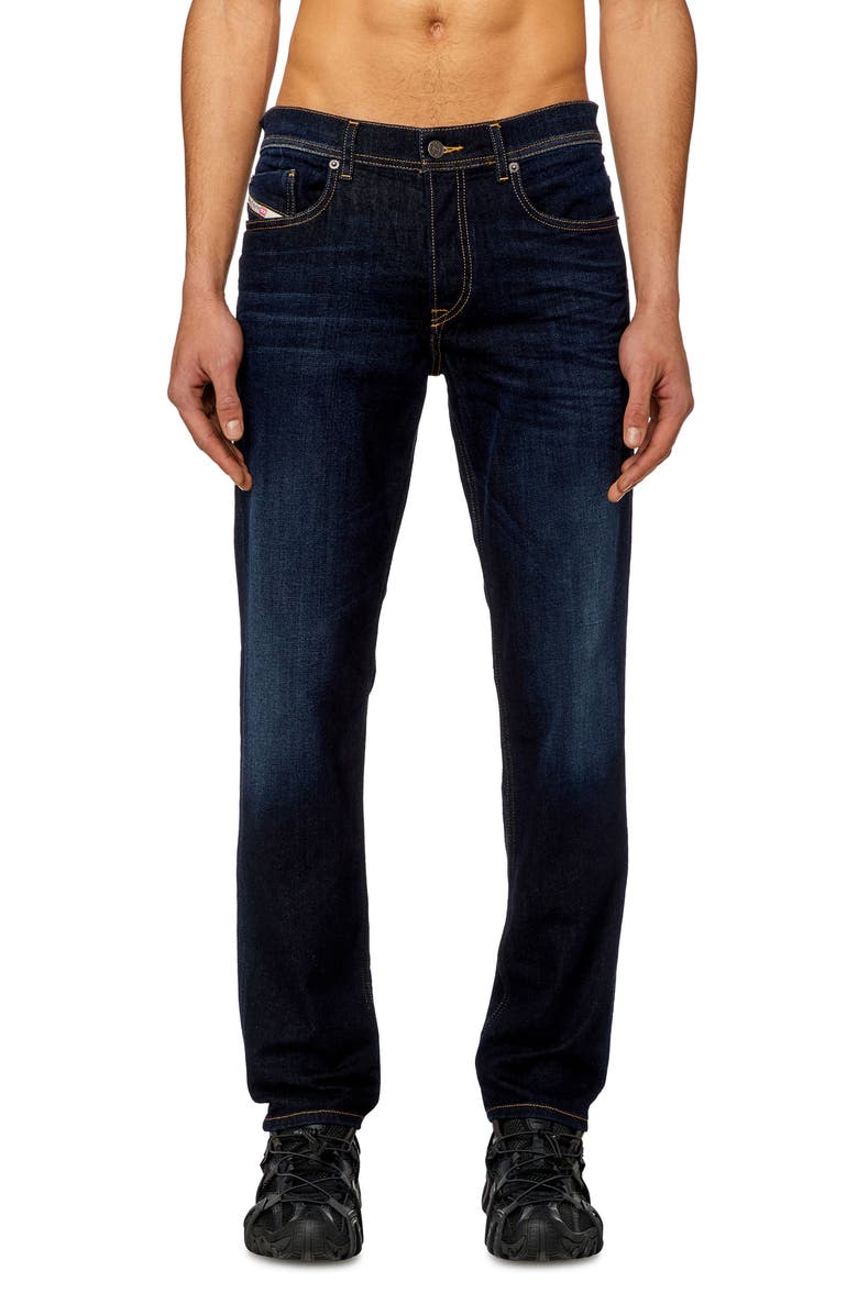 DIESEL<sup>®</sup> 2023 D-Finitive Tapered Jeans, Main, color, Denim