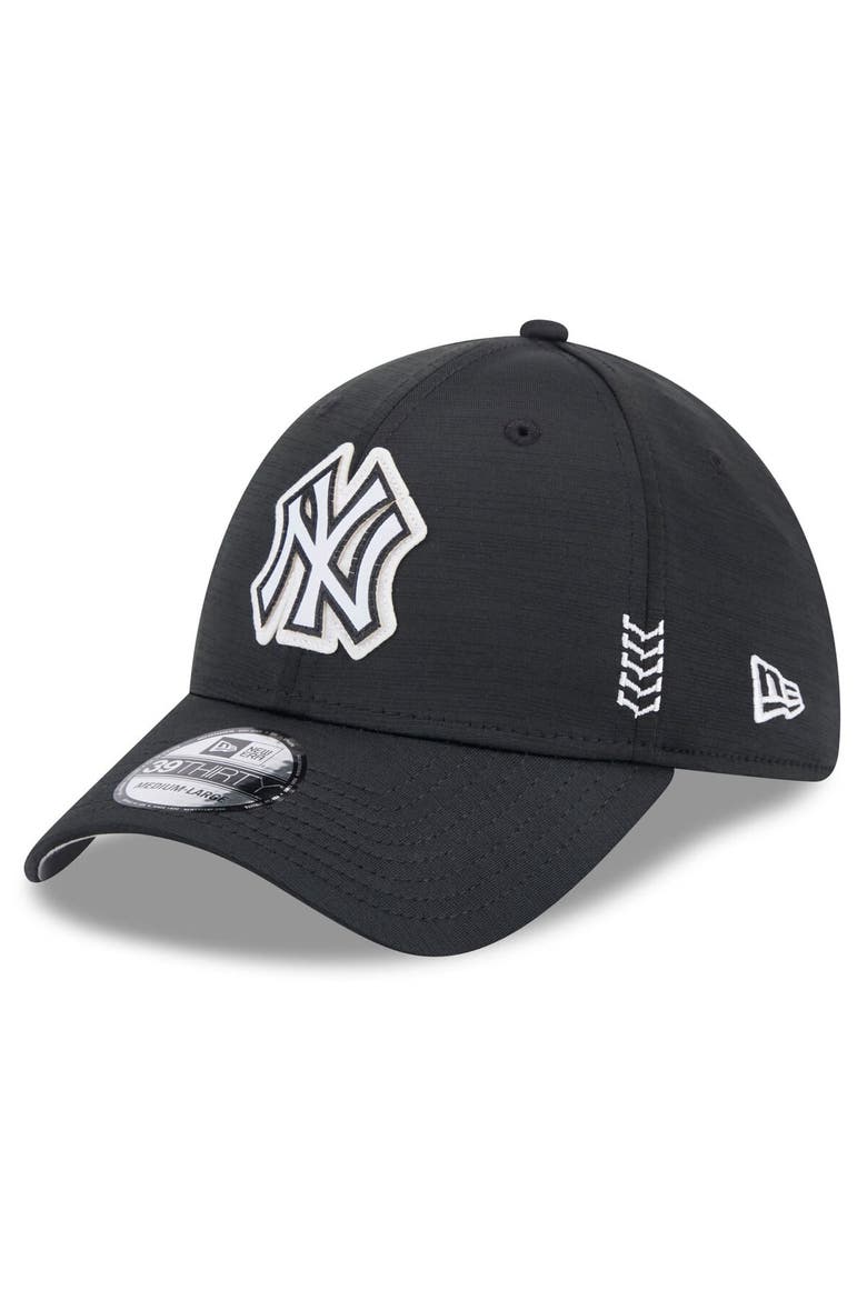 Men's New Era  Black New York Yankees 2024 Clubhouse 39THIRTY Flex Fit Hat, Main, color, Black