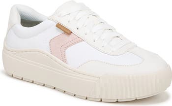 Time Off Win Low Top Sneaker