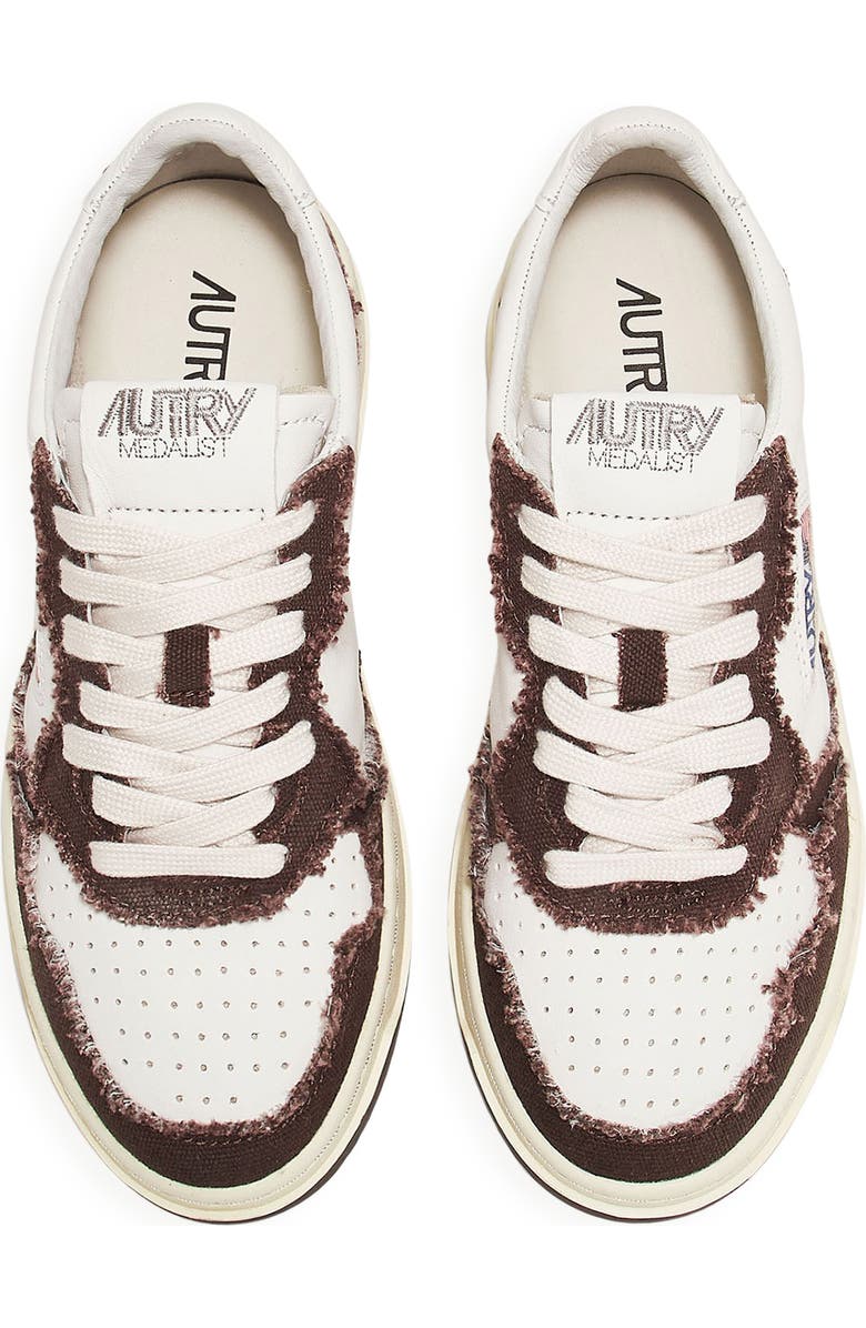 AUTRY Medalist Low Sneaker, Alternate, color, Brown