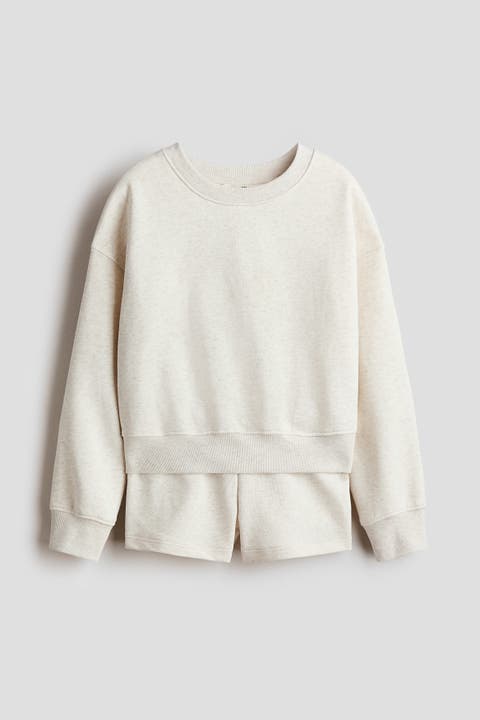 2-piece sweatshirt and sweatshorts set