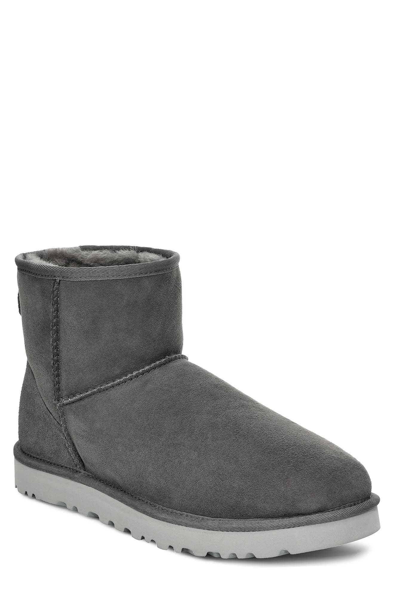 UGG® Classic Mini Boot