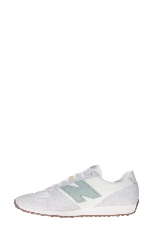 New Balance Gender Neutral 471 Sneaker