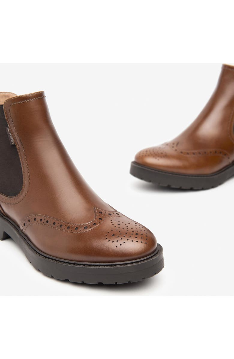 NeroGiardini Wingtip Chelsea Boot, Alternate, color, Brown