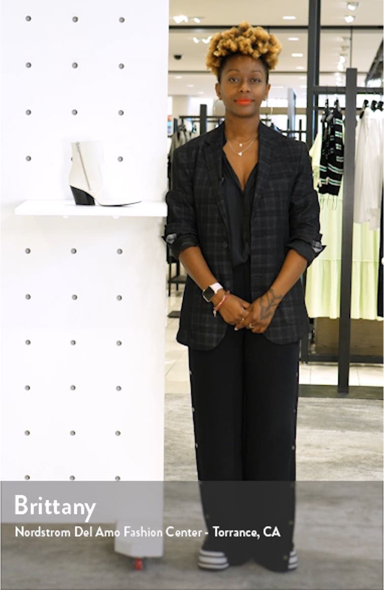 Aster Bootie, sales video thumbnail