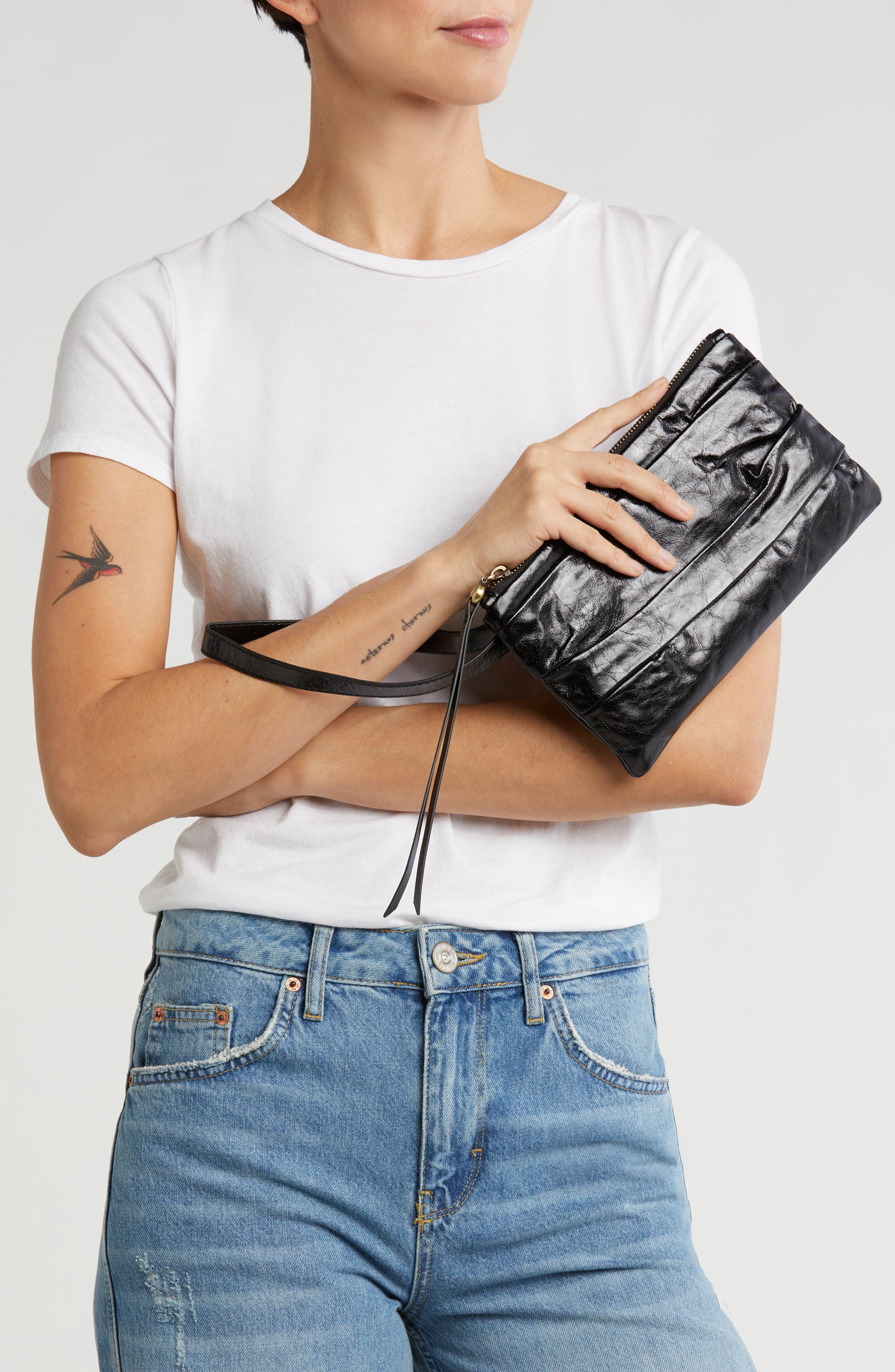 HOBO Waver Leather Zip Pouch, Alternate, color, Black